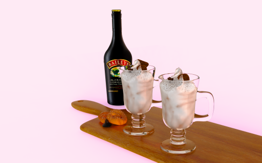 爱尔兰咖啡玻璃马克杯，带搅打奶油缩略图